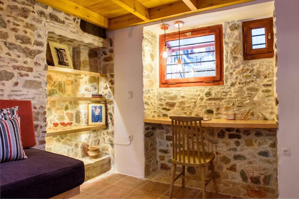 Ferienwohnung Lavrio Stone House 5 Min From The Centre/Port Exterior foto